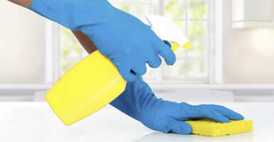 Mutatunk néhány szuper trükköt, amivel kitakaríthatod a fürdőszobádat! 